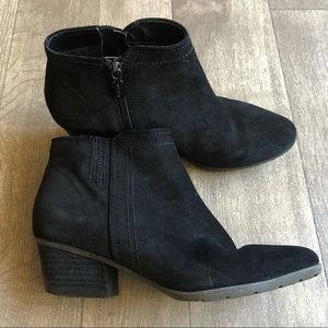 Blondo Suede Ankle Boots 9